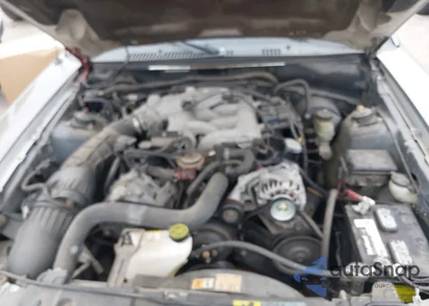 2002 Ford Mustang z USA, uszkodzony, nr VIN 1FAFP40442F174840